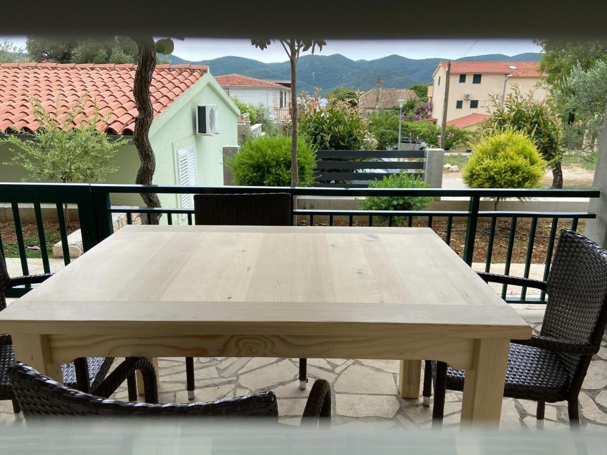 Apartmani Ortolio Viganj Exteriör bild