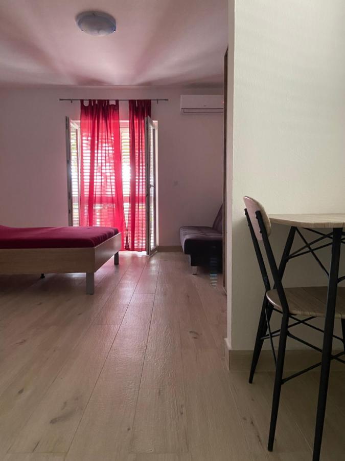 Apartmani Ortolio Viganj Exteriör bild
